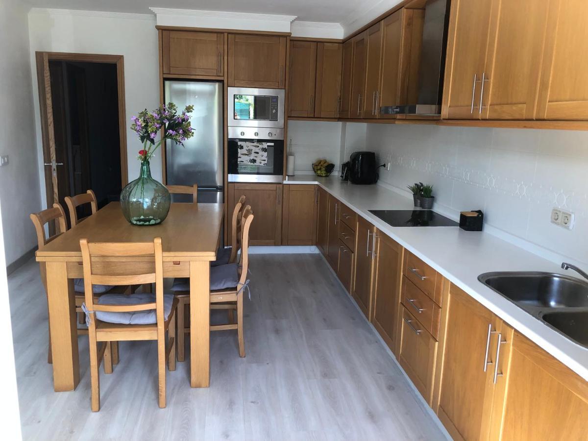 Vivienda Amplia Y Luminosa A Escasos Metros De La Playa De Cangas. Exterior foto